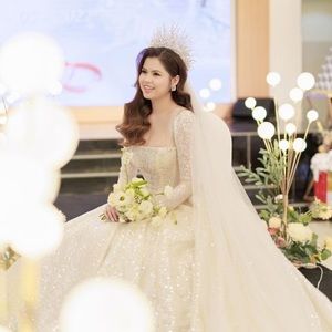 Meet your Posher, Ngọc